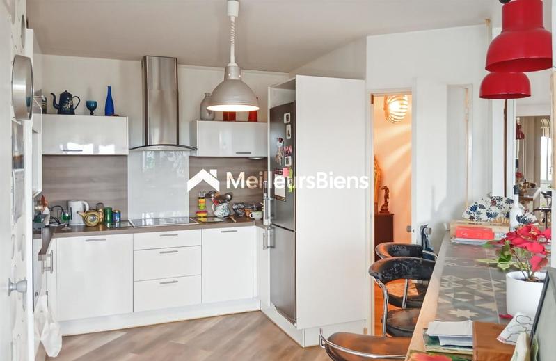 Appartement - 100 m² - 5 pièces