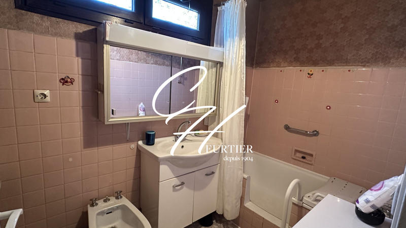 Appartement - 79 m² - 4 pièces