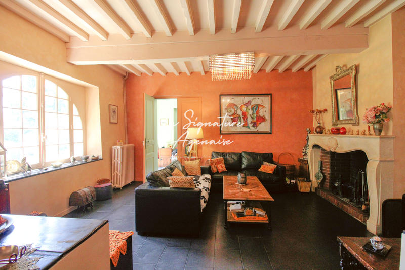 Maison - 275 m² - 8 pièces