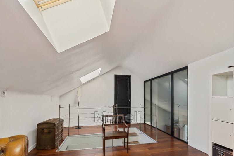 Propriété - 350 m² - 9 pièces