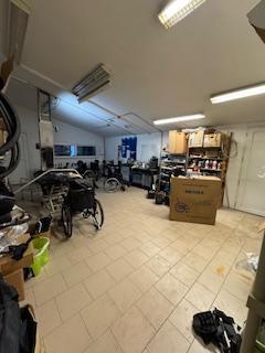 Local d'activité / Entrepôt - 685 m²