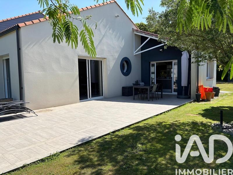 Maison - 196 m² - 6 pièces