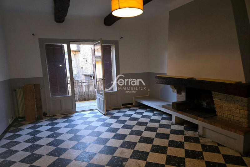 Maison de village - 100 m² - 6 pièces