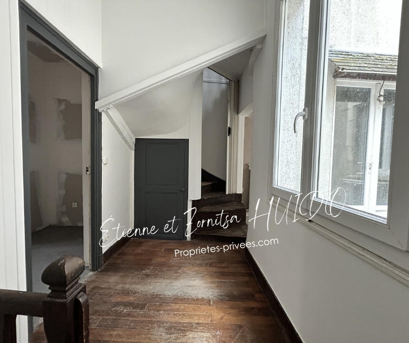 Immeuble - 159 m² - 7 pièces