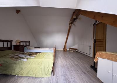 Maison - 161 m² - 11 pièces
