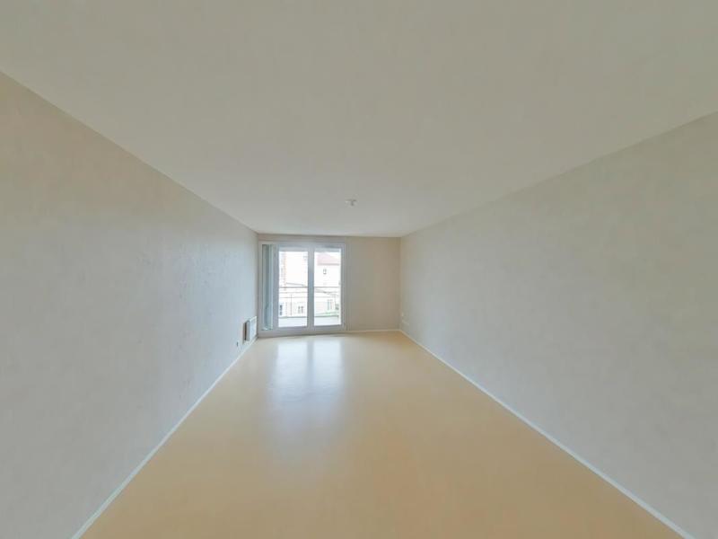 Appartement ancien - 67 m² - 3 pièces