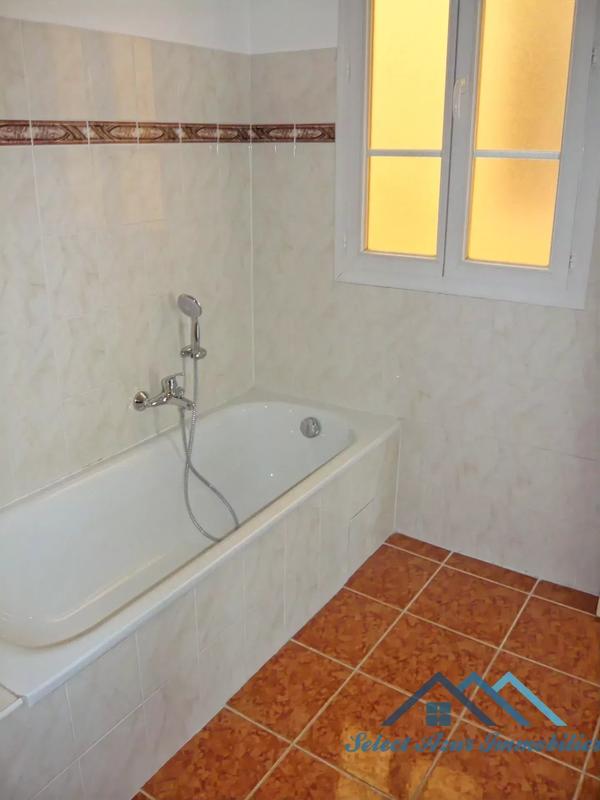 Appartement - 56 m² - 56 pièces