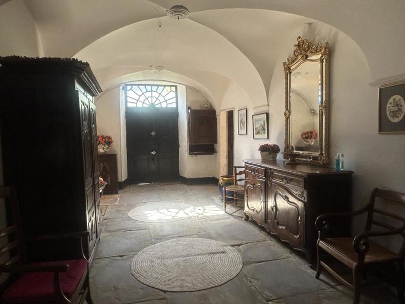 Demeure - 257 m² - 8 pièces