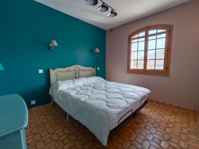 Maison - 250 m² - 6 pièces