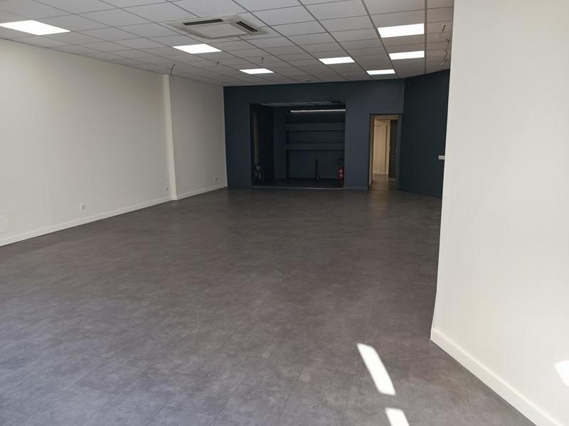 Divers - 102 m² - 4 pièces