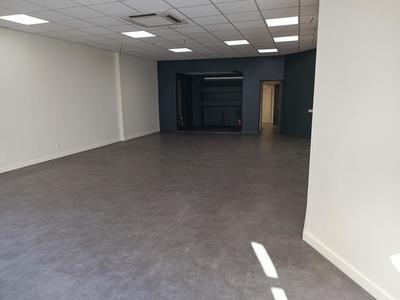 Divers - 102 m² - 4 pièces