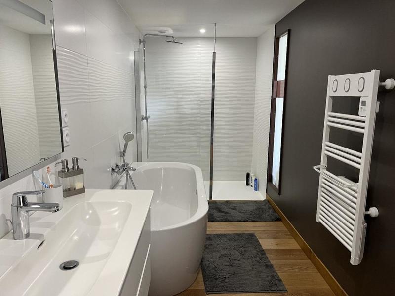 Propriété - 228 m² - 7 pièces