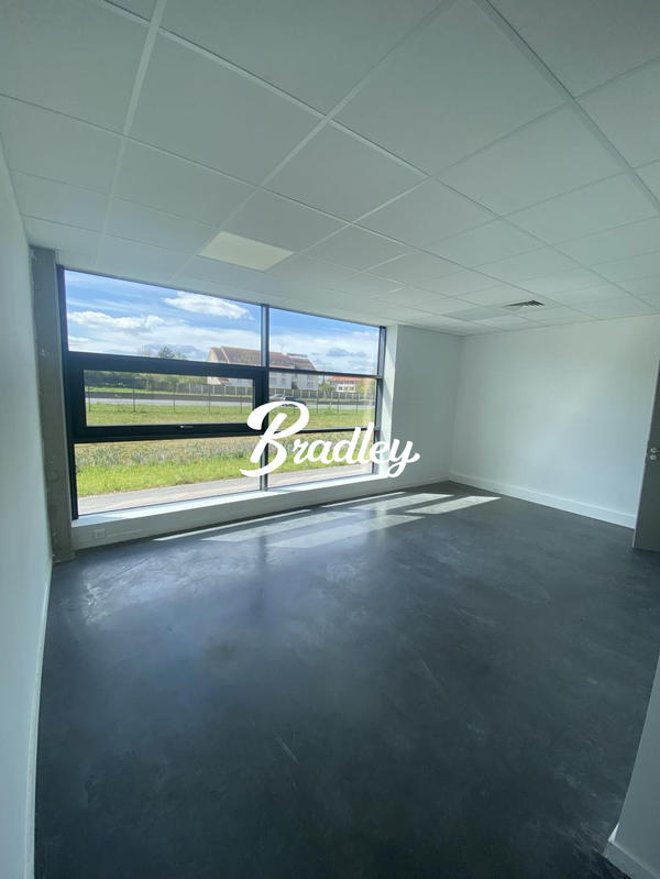 Bureau - 144 m²