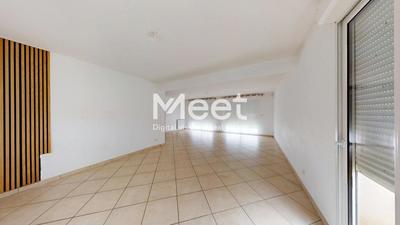 Maison - 196 m² - 6 pièces