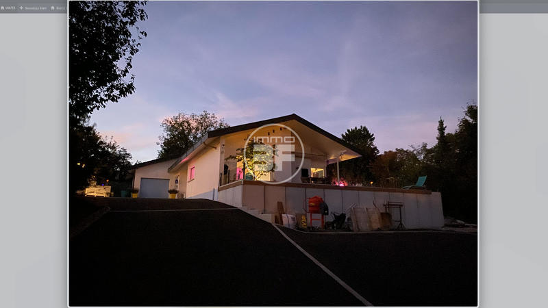 Maison - 240 m² - 5 pièces