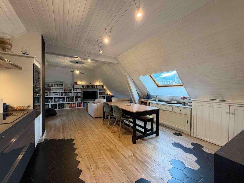 Appartement - 122 m² - 4 pièces