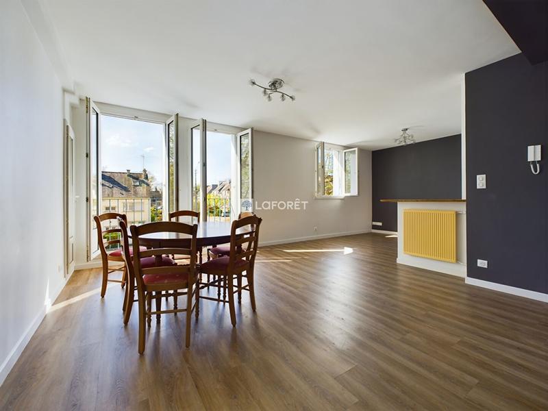 Appartement - 70 m² - 3 pièces