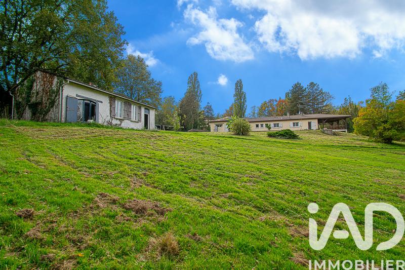 Maison - 278 m² - 10 pièces