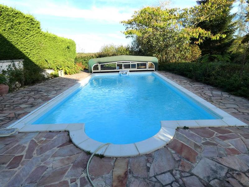 Maison - 200 m² - 8 pièces