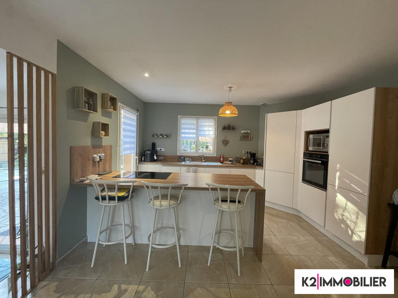 Villa - 145 m² - 6 pièces