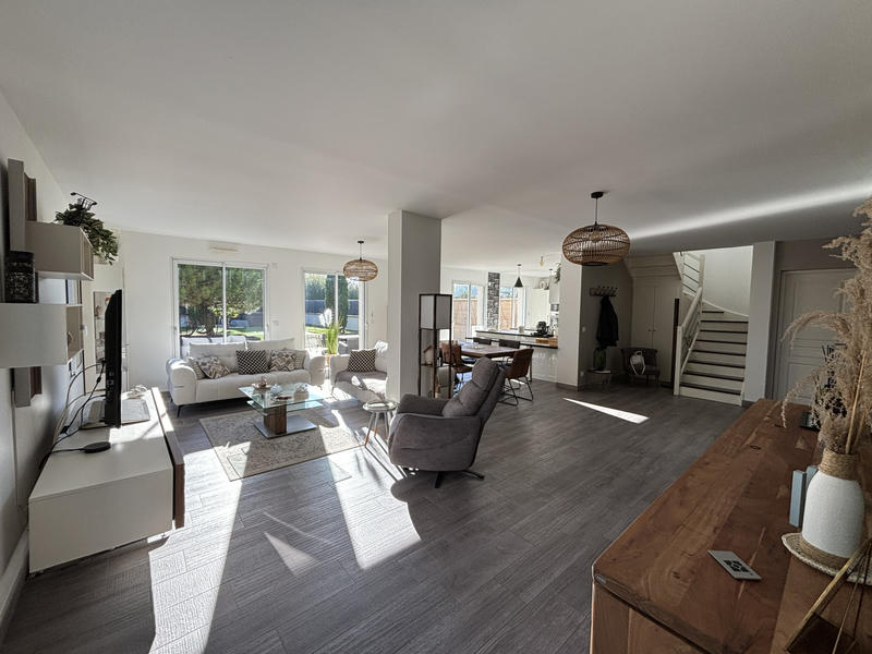 Maison - 172 m² - 6 pièces