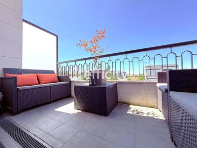 Appartement - 100 m² - 4 pièces