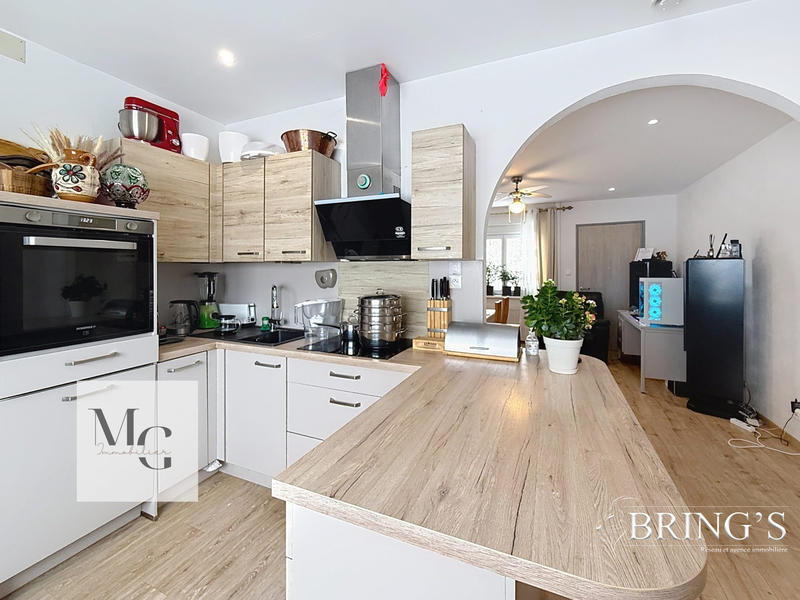 Maison - 136 m² - 6 pièces