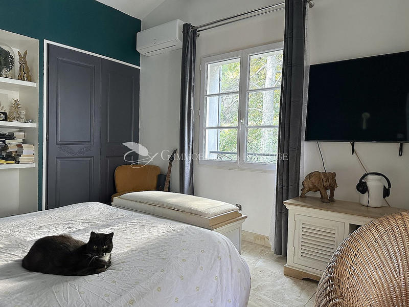 Villa - 200 m² - 7 pièces