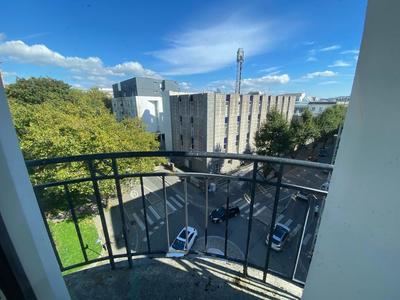 Appartement - 145 m² - 6 pièces