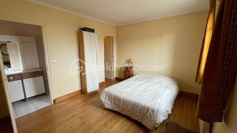 Propriété - 167 m² - 6 pièces