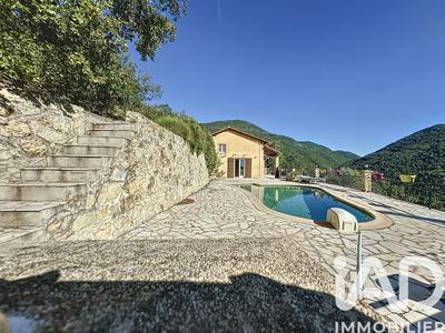 Maison - 96 m² - 4 pièces