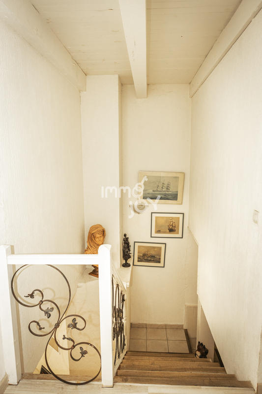 Maison - 190 m² - 7 pièces