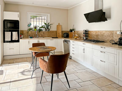 Maison - 213 m² - 7 pièces