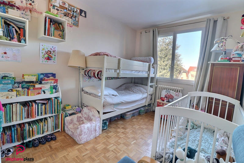 Appartement - 80 m² - 4 pièces