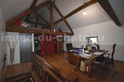 Maison - 230 m² - 6 pièces