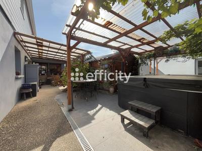 Maison - 192 m² - 5 pièces