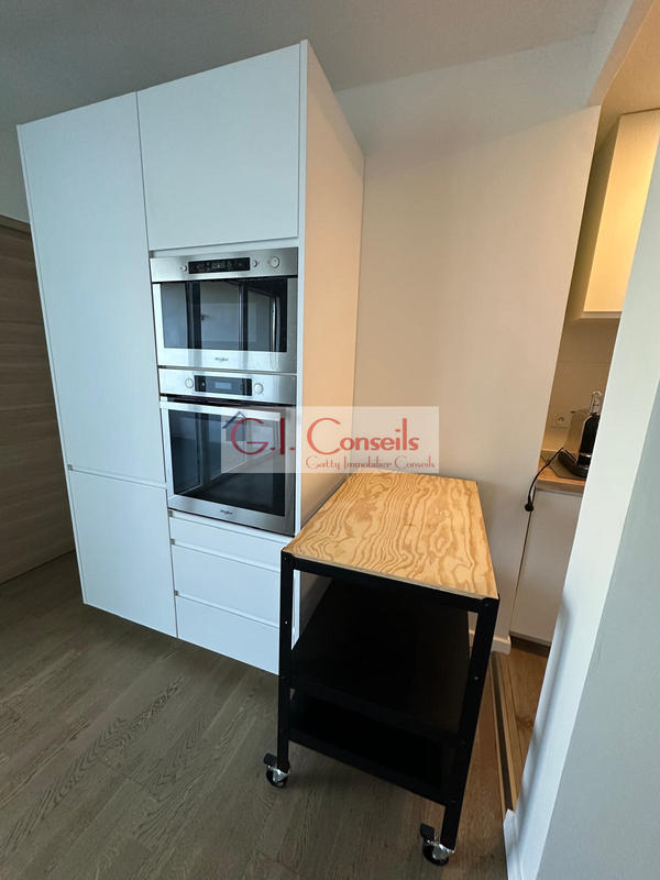 Appartement - 87 m² - 5 pièces