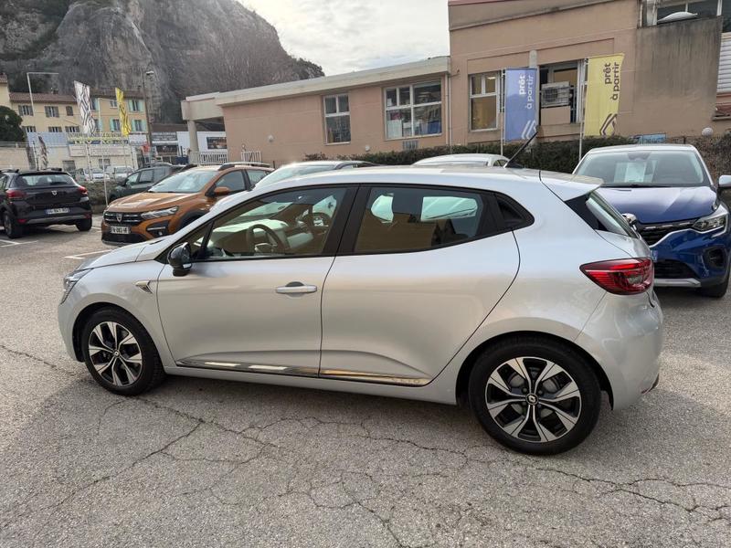 Renault Clio V Limited E-Tech 140