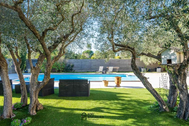 Villa - 280 m² - 7 pièces