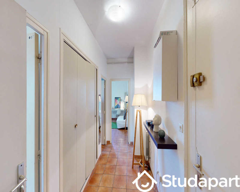 Chambre - 70 m² - 1 pièce