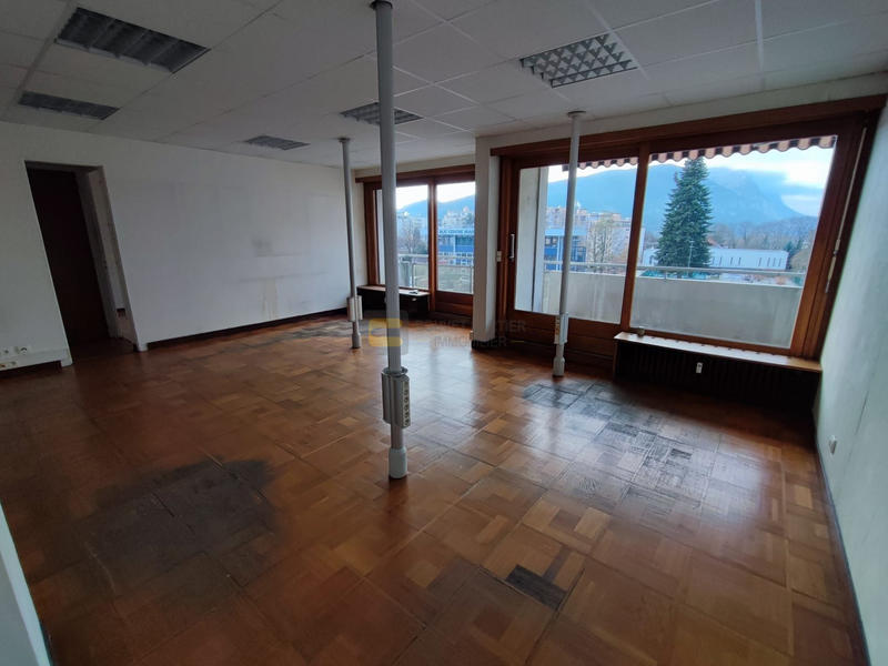 Appartement - 87 m² - 3 pièces