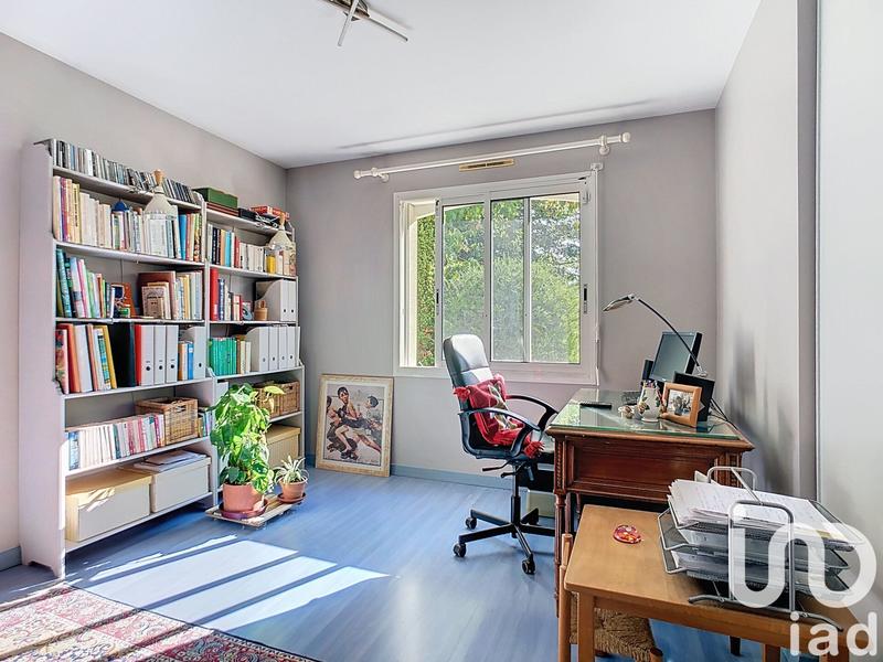 Maison - 202 m² - 8 pièces