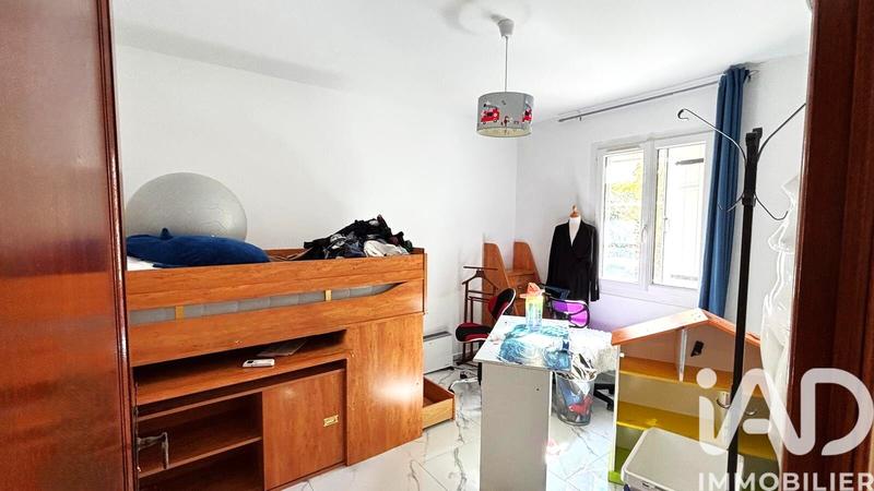 Maison - 485 m² - 27 pièces