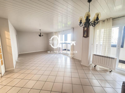 Appartement - 92 m² - 4 pièces