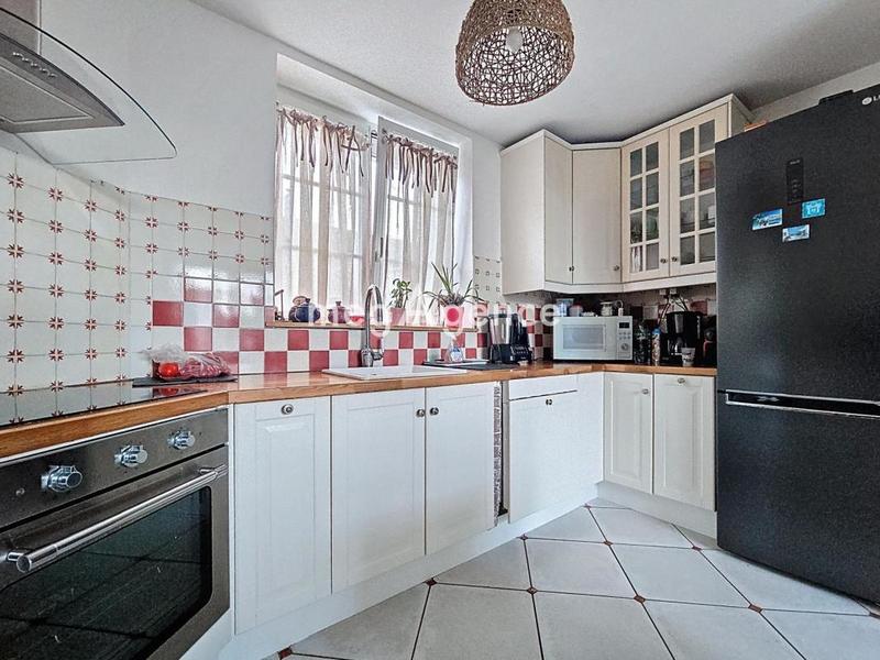 Maison - 146 m² - 6 pièces