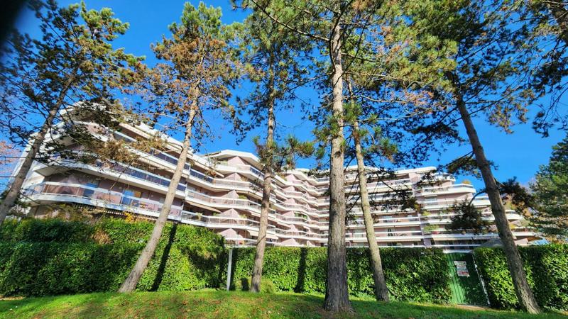 Appartement - 96 m² - 5 pièces