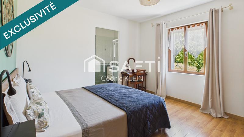 Maison - 280 m² - 8 pièces