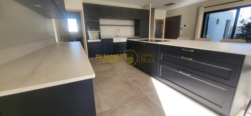 Villa - 169 m² - 5 pièces