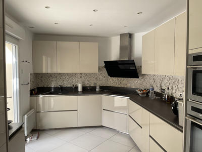 Maison - 140 m² - 7 pièces