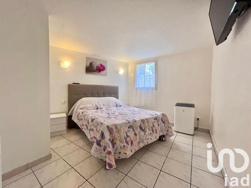 Maison - 205 m² - 9 pièces